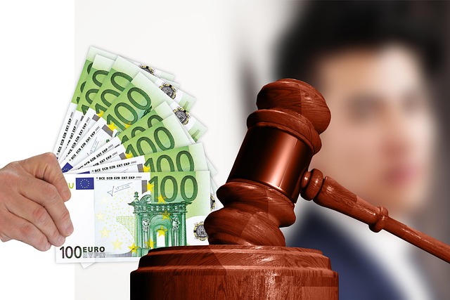 lawyer-attorney-law-judge-640x480-41130804.jpeg